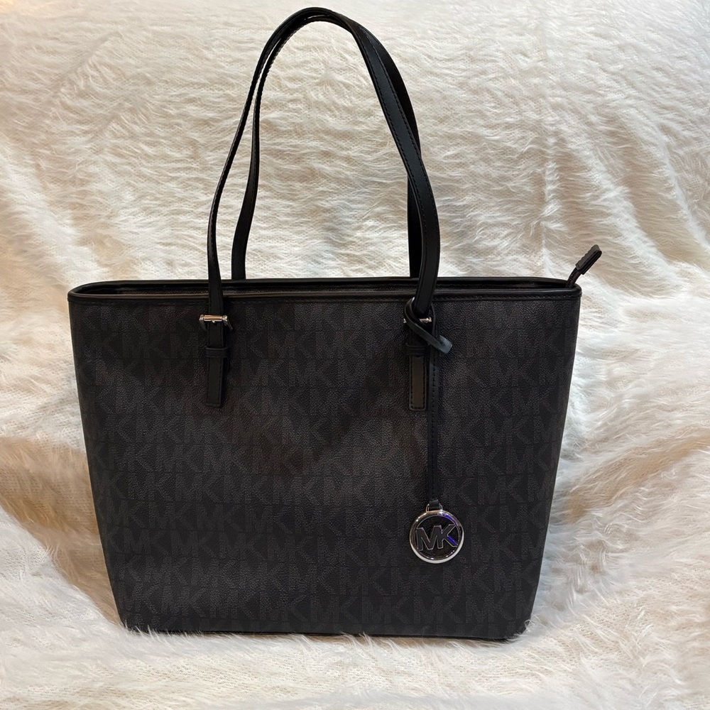 Michael Kors Jet Set Logo Tote Bag